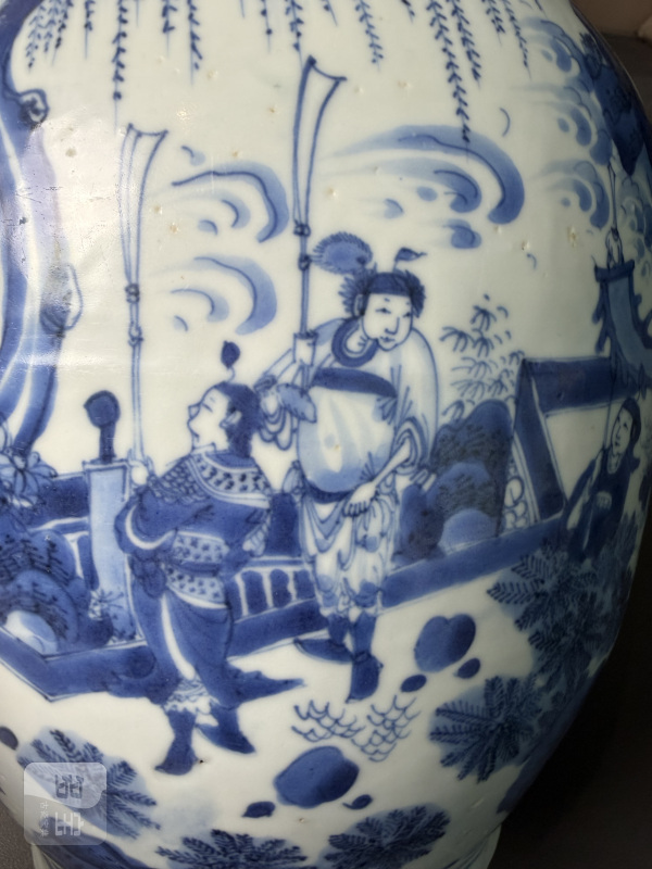 明崇祯 青花人物故事图莲子罐 - 图8